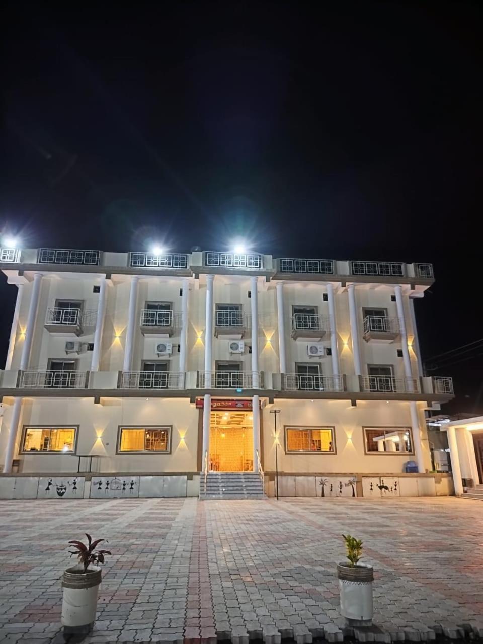 Mangalam Palace Seoni  Eksteriør billede